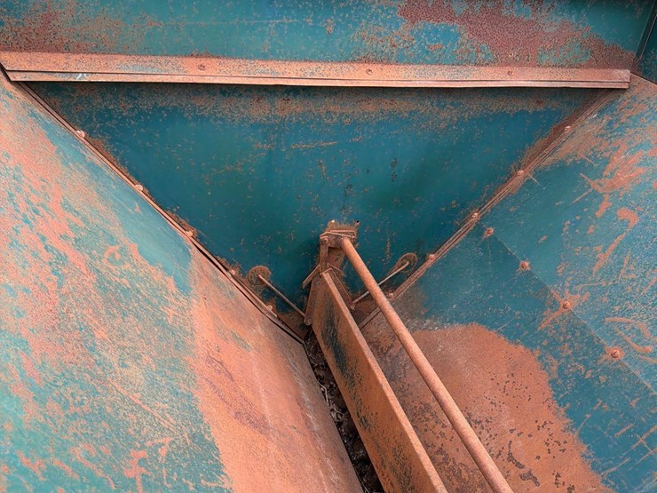 grain-o-vator-10ft-auger-wagon-image-21