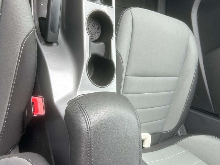 2016-ford-escape-image-21