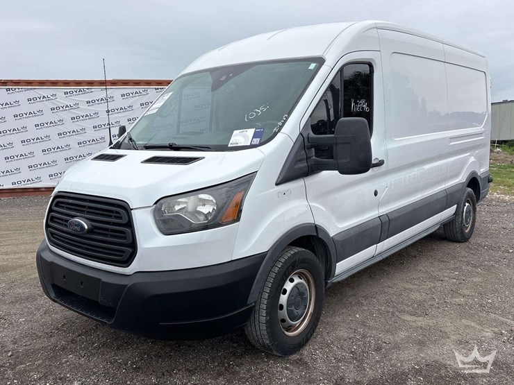 2017-ford-transit-image-1