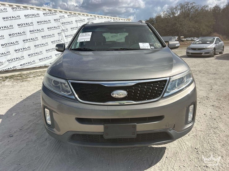 2014-kia-sorento-image-25