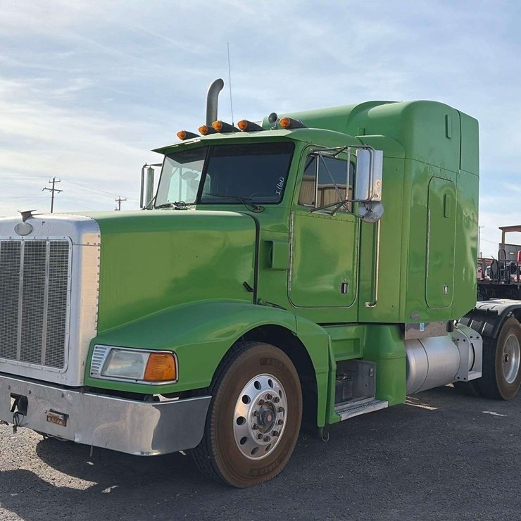 1994 PETERBILT 377