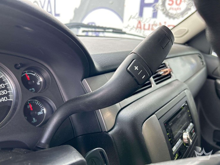 2014-chevrolet-tahoe-image-20