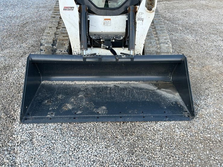 2022-bobcat-t870-image-9