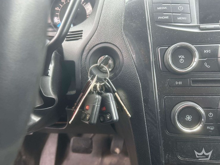 2018-ford-explorer-image-19