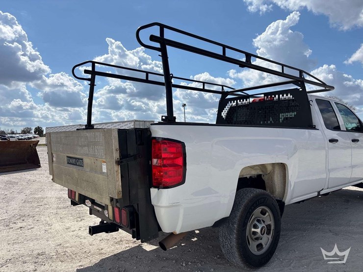 2019-chevrolet-silverado-2500hd-image-8