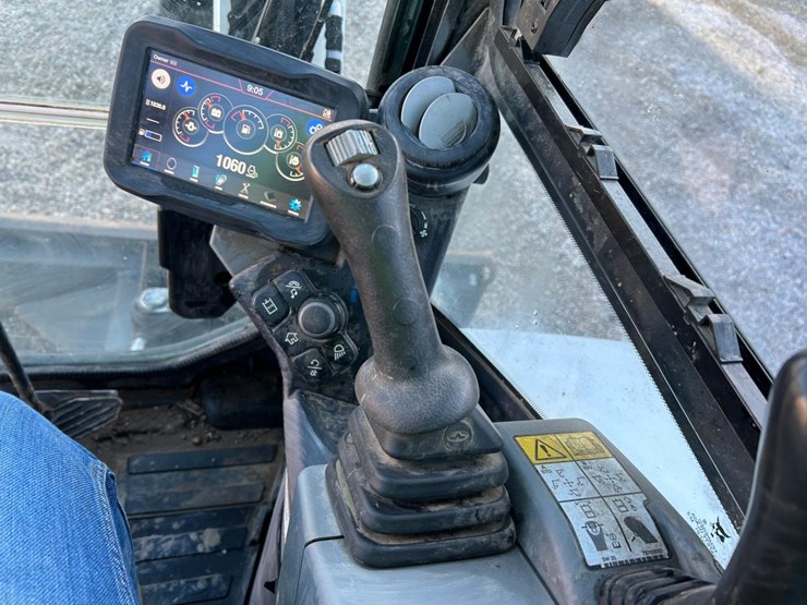 2022-bobcat-e50-image-22