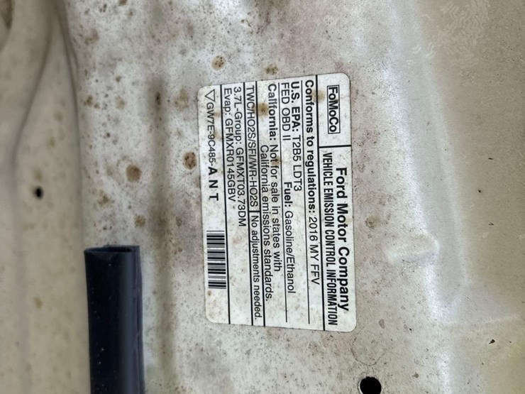 2016-ford-explorer-image-17