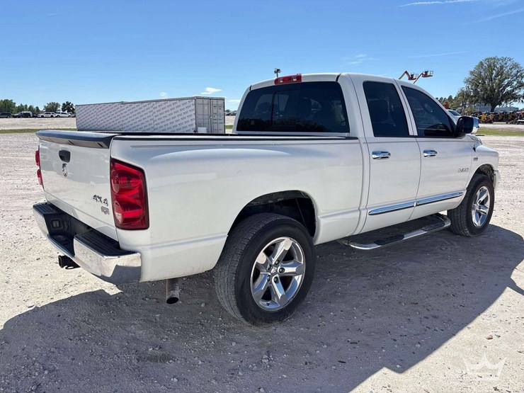 2008-dodge-ram-1500-image-3