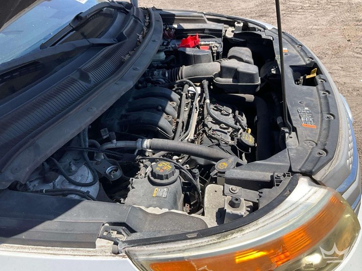 2014-ford-explorer-image-9