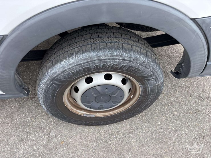 2017-ford-transit-image-17