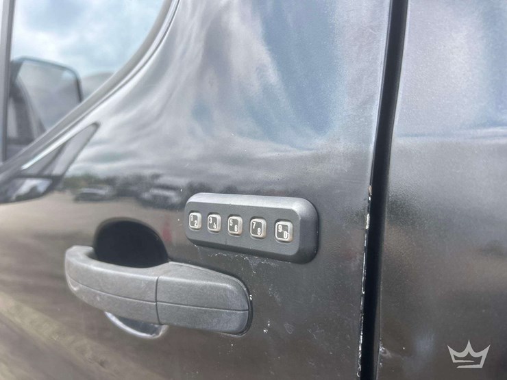 2015-ford-transit-image-31