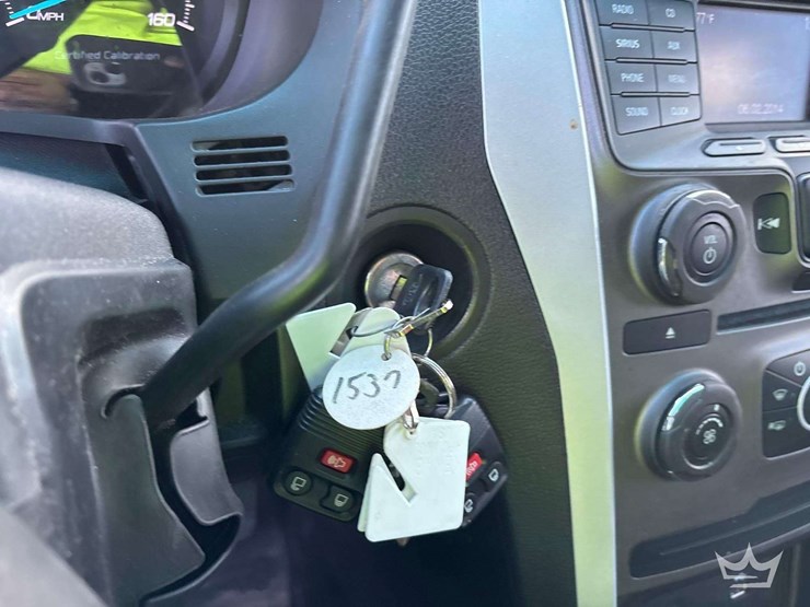 2015-ford-explorer-image-24