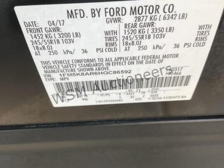 2017-ford-explorer-image-15