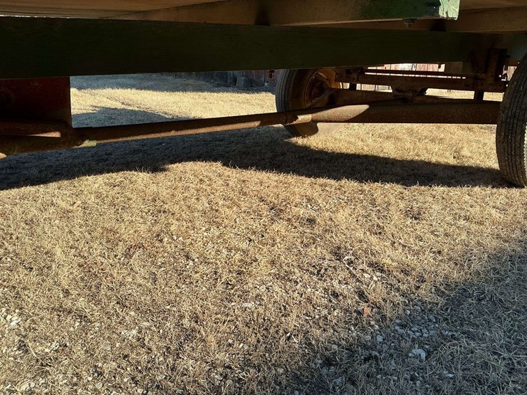 hayrack-7'-x-14'-w/jd-gear-&-hoist-image-7