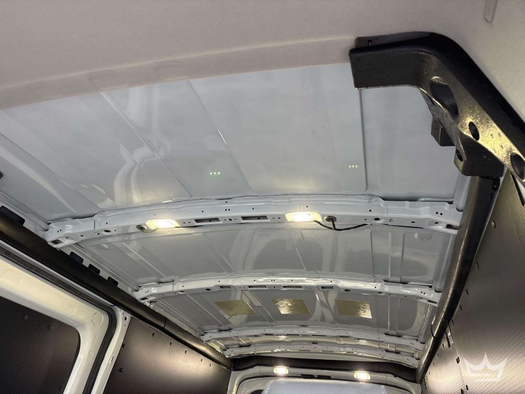 2017-ford-transit-image-16