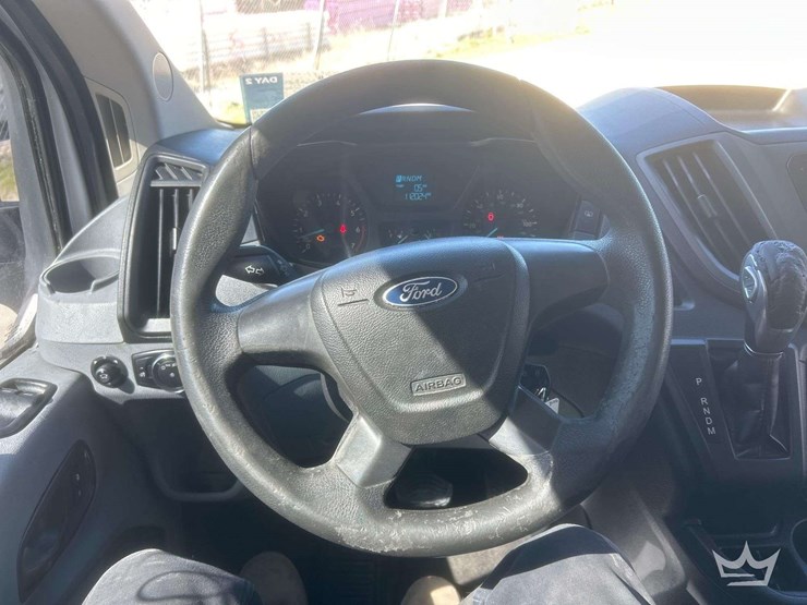 2016-ford-transit-image-15