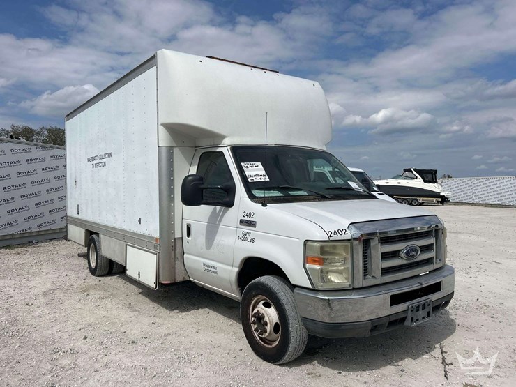 2012-ford-e450-image-2