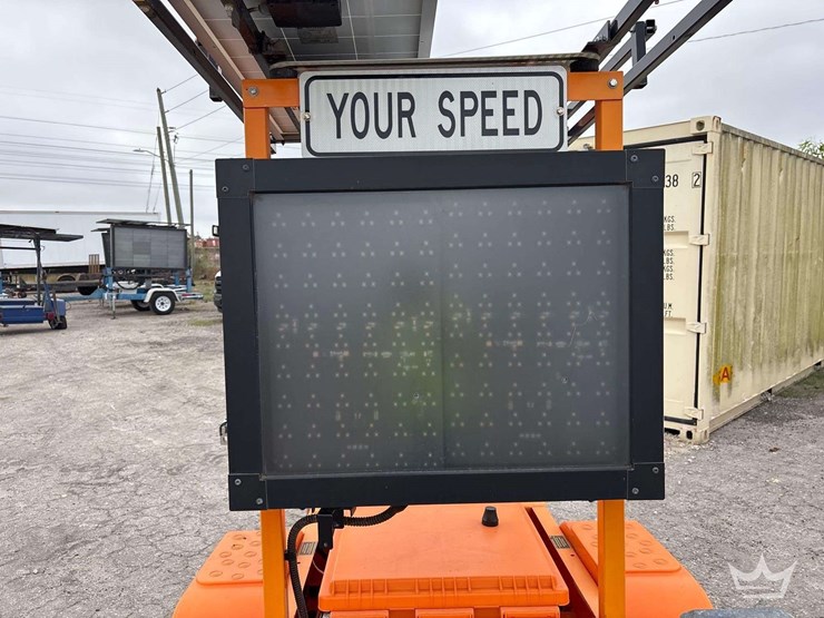 2023-solartech-silent-advisor-fd-304-towable-solar-speed-limit-board-image-10