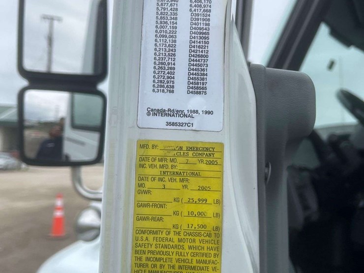 2006-international-durastar-4400-image-7
