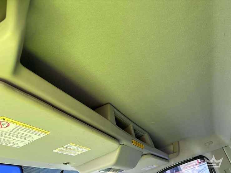 2016-ford-transit-image-19