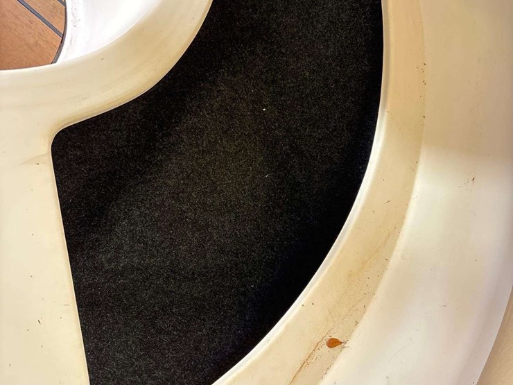 2007-30ft.-regal-30-express-cruiser-boat-with-2010-vantage-t/a-33-ft.-trailer-image-55