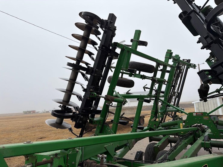 john-deere-726-image-30