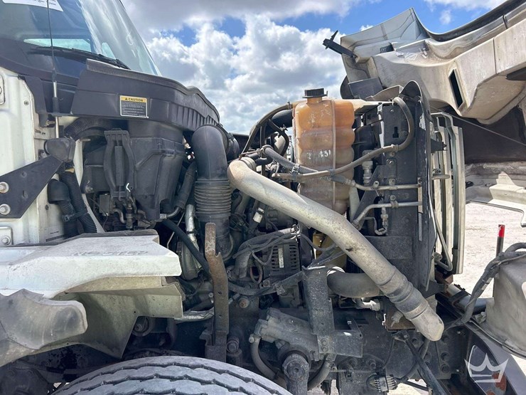 2016-international-workstar-7500-image-9