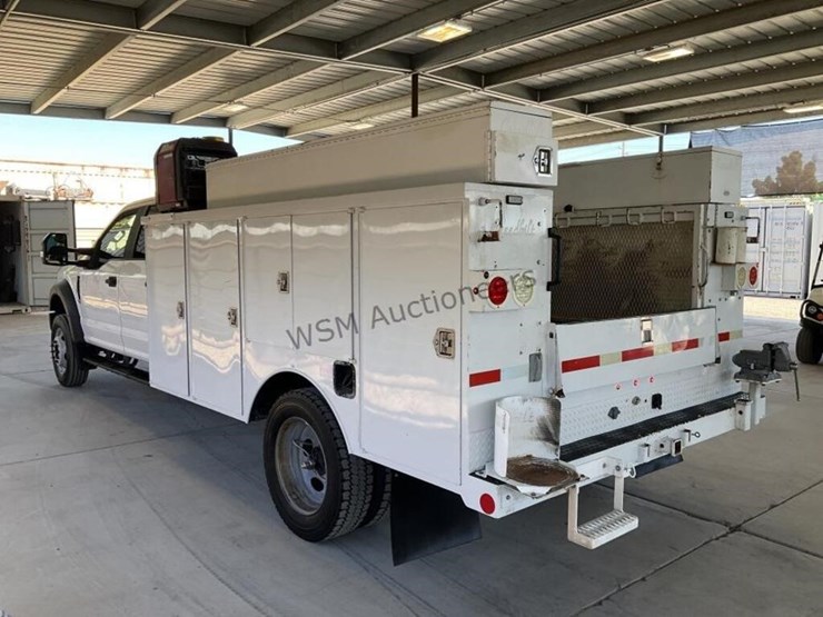 2017-ford-f550-image-5