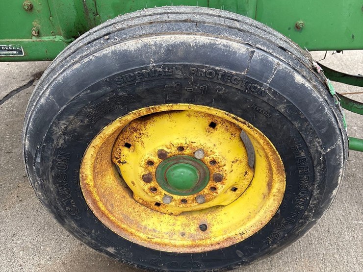 john-deere-24t-image-21