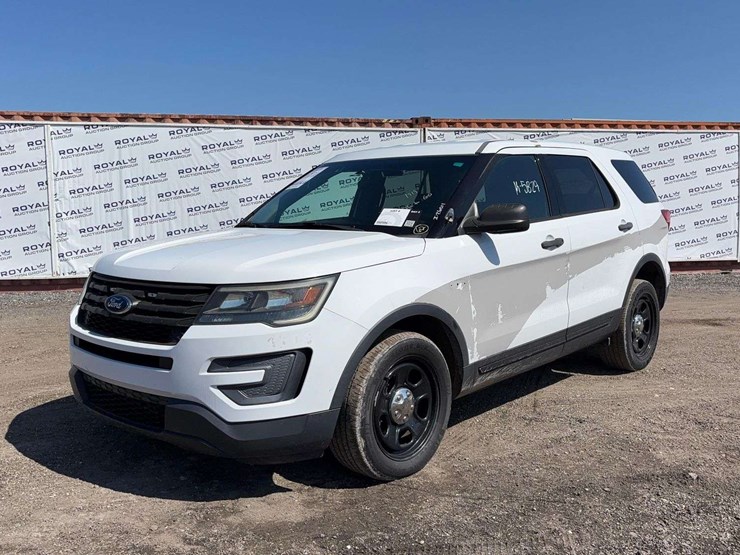 2017-ford-explorer-image-5