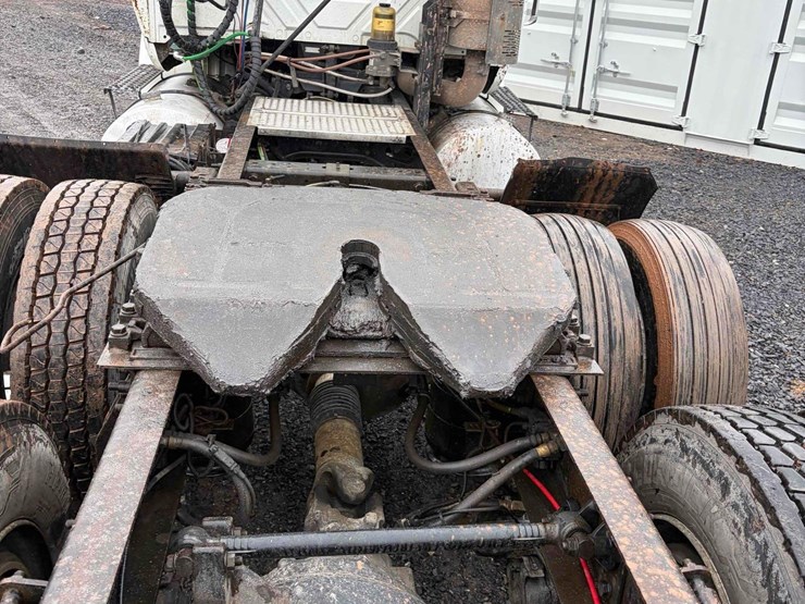 2007-international-8600-image-6