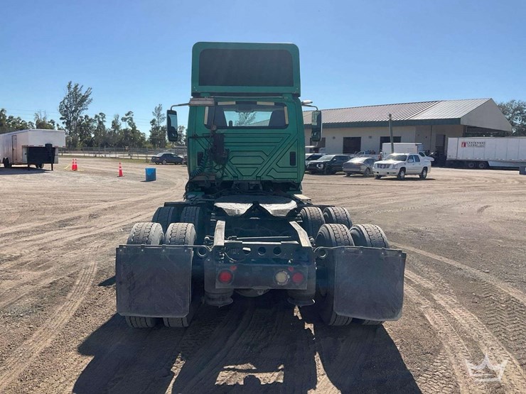 2015-international-prostar-image-26