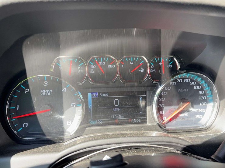 2020-chevrolet-tahoe-image-16