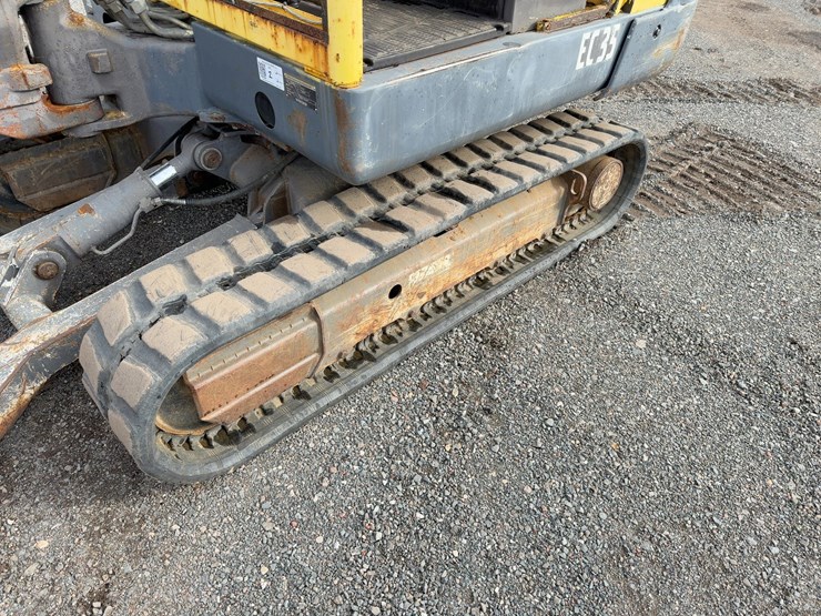 2004-volvo-ec35-image-24