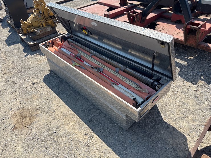 #8028-•-truck-bed-tool-box-image-2