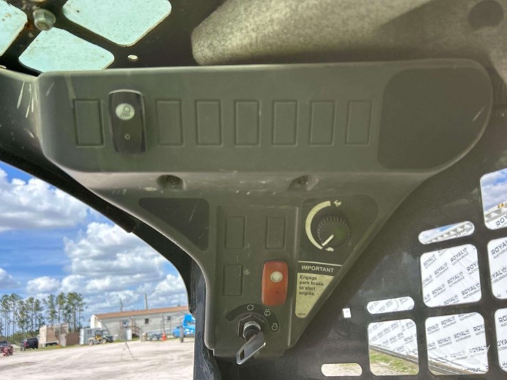 2019-deere-314g-image-13