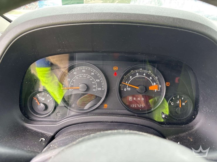 2016-jeep-patriot-sport-image-16