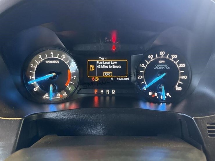 2016-ford-explorer-image-17