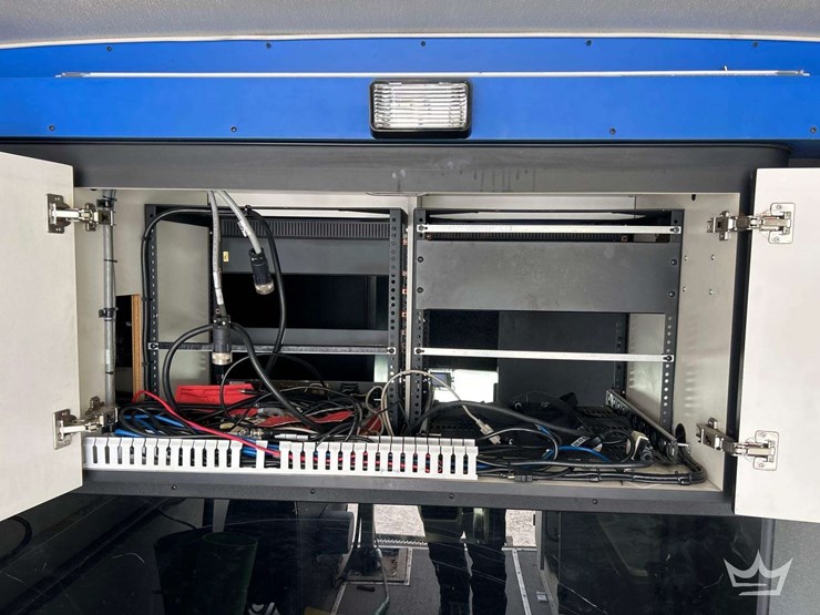 2012-ford-e450-image-37