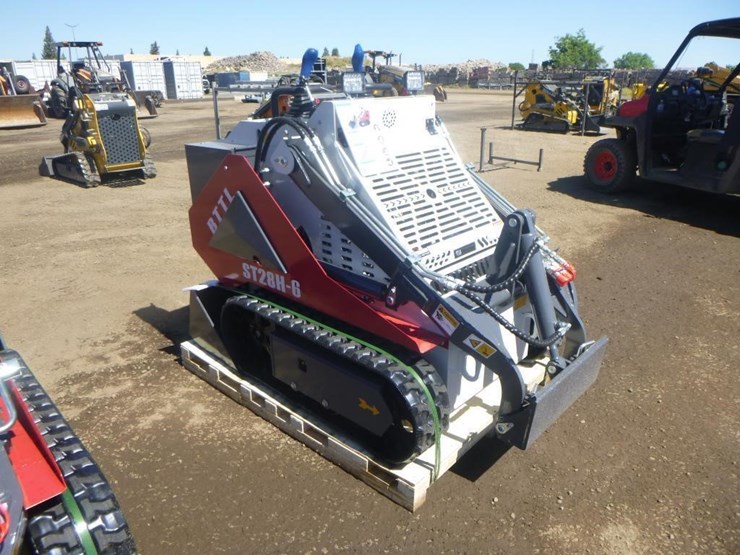 battler-st28h-6-skid-steer-track-loader-image-2