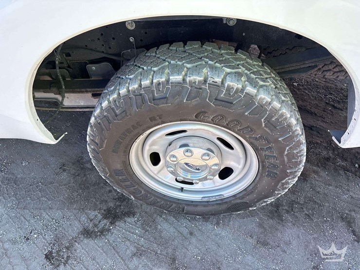 2016-ford-f250-image-13