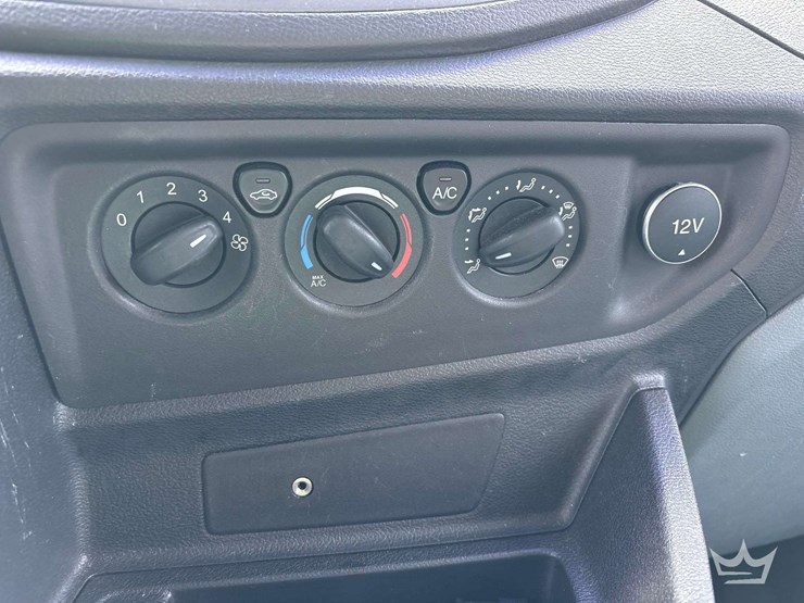 2017-ford-transit-image-17