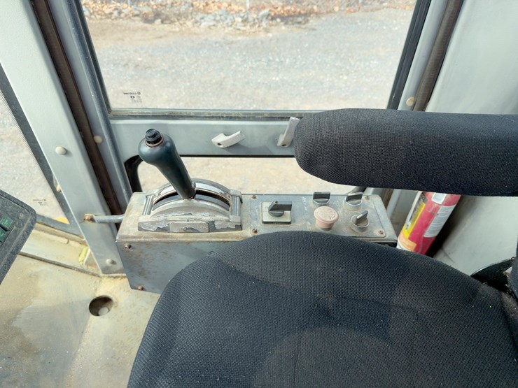 2012-liugong-612h-image-17