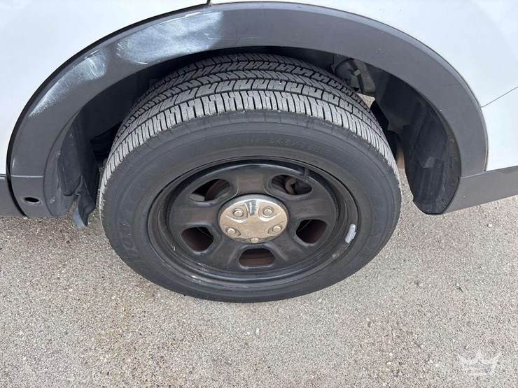 2016-ford-explorer-image-20