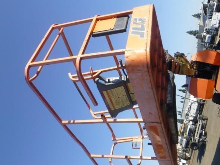 2013-jlg-600s-image-7