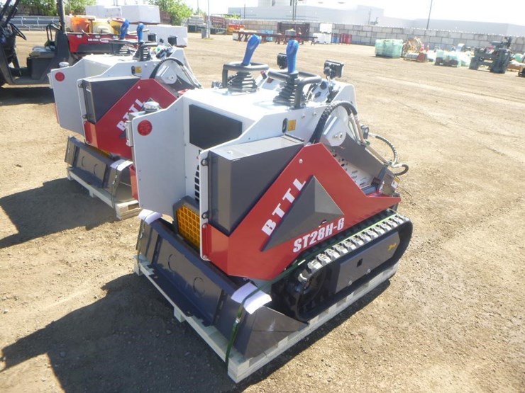 battler-st28h-6-skid-steer-track-loader-image-3