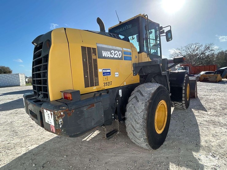 2016-komatsu-wa320-8-image-3