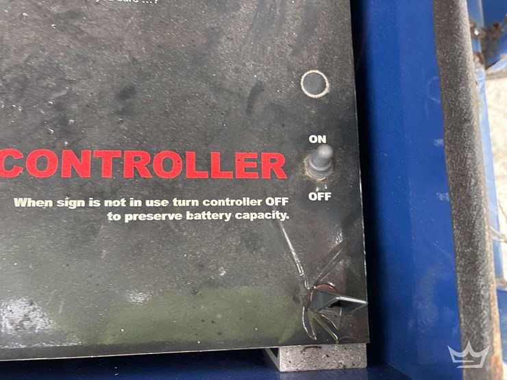 2012-addco-dh250-fm-towable-solar-message-board-image-6