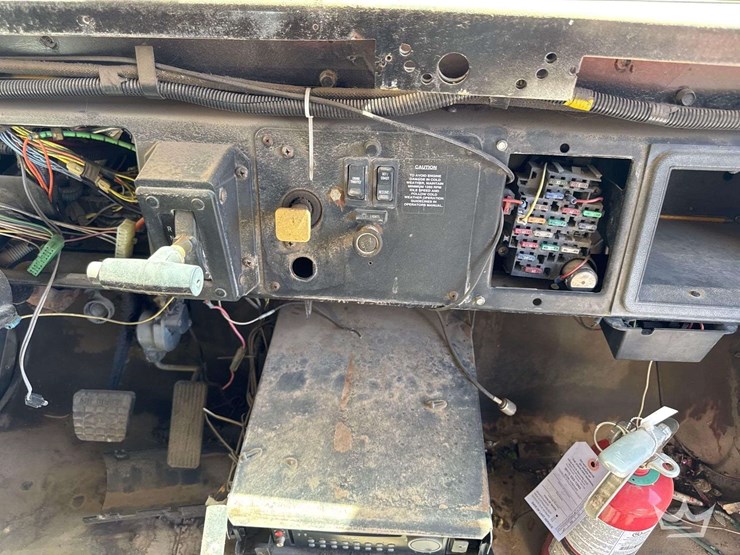 2001-international-2001-image-29