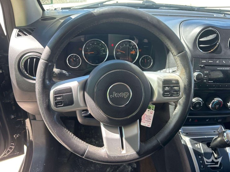 2016-jeep-compass-image-11